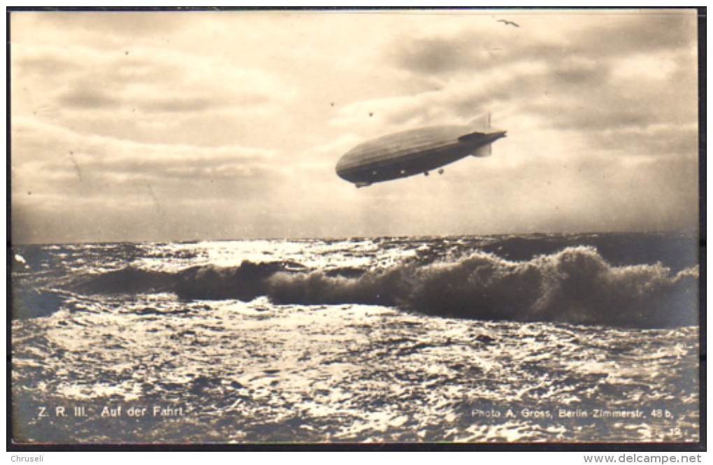 Amerika Zeppelin Z.R.III 1924 über Bodensee - Dirigeables