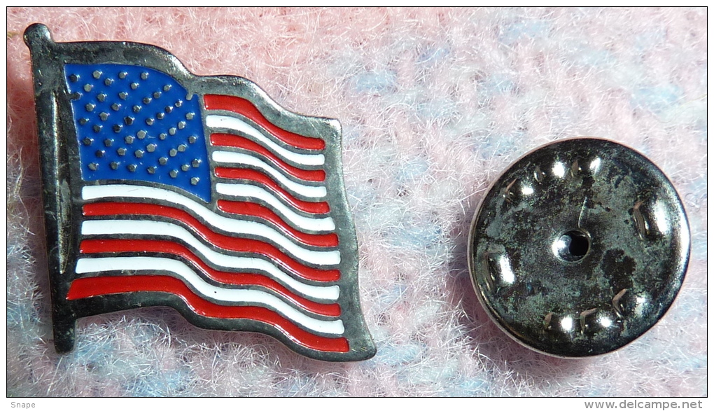 Pin Distintivo Da Occhiello Bandiera Americana USA - Altri & Non Classificati
