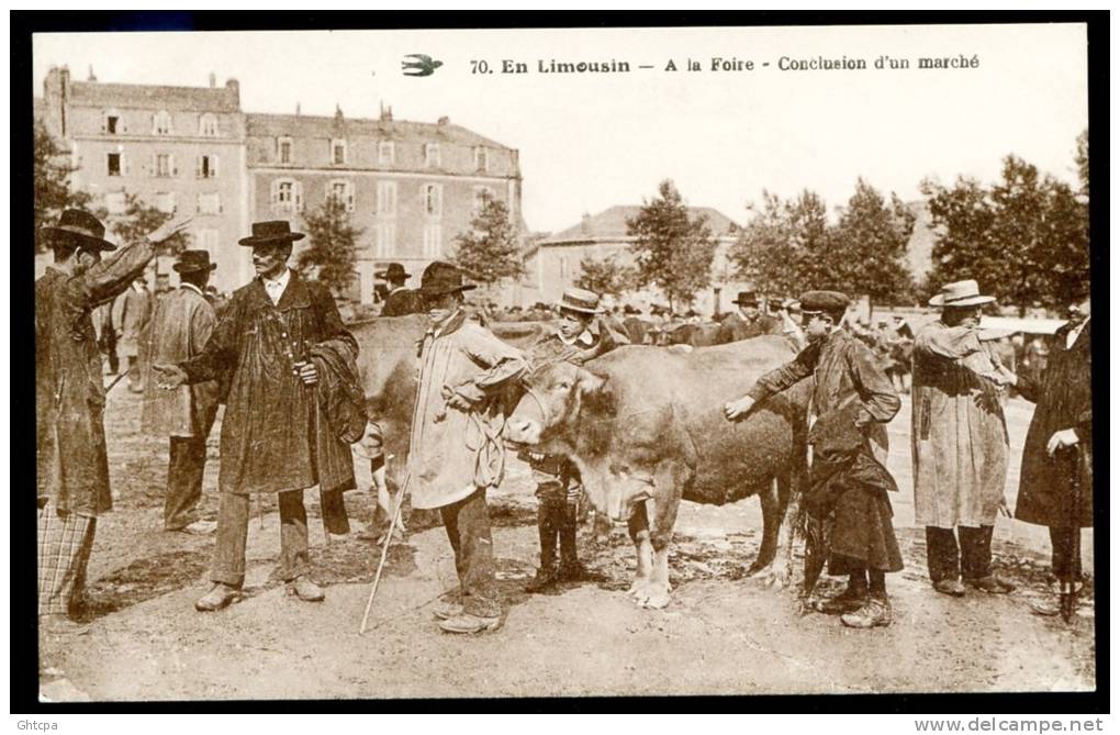 CPA. EN LIMOUSIN. A La Foire. Conclusion D´un Marché. - Autres & Non Classés