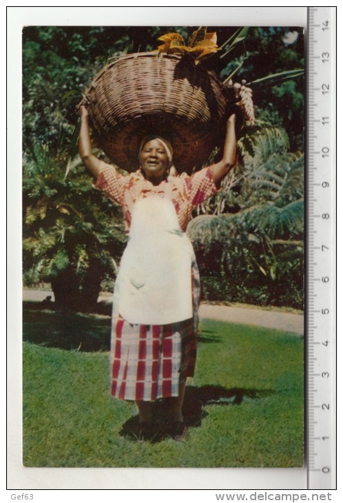 Jamaica, B. W. I. - Fruit And Flower Vendor - Jamaïque