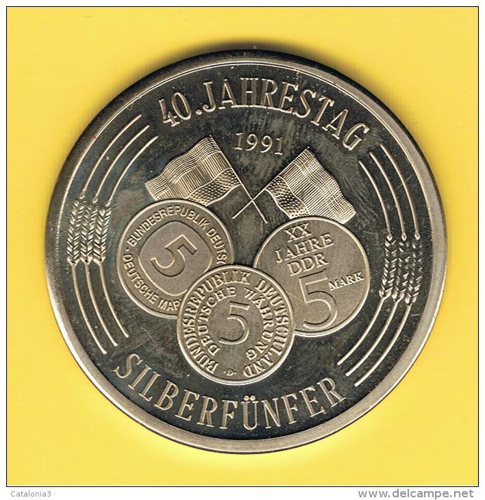 FICHAS - MEDALLAS // Token - Medal -  ALEMANIA 40 Aniversario Monedas De Plata 5 Mark 1991 - Profesionales/De Sociedad