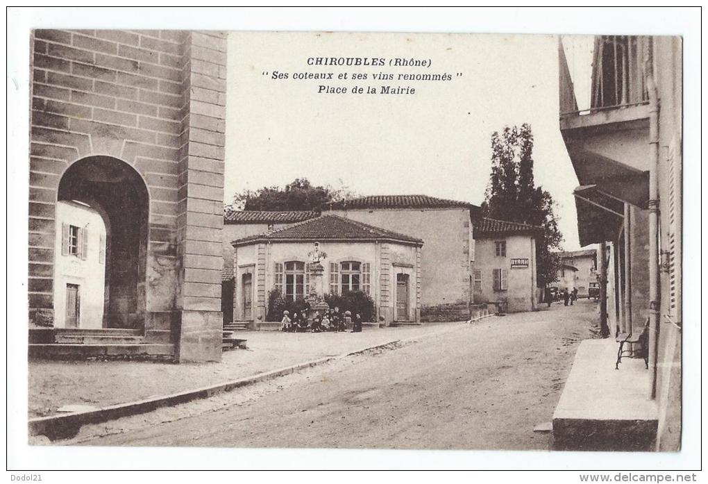 Chiroubles - Place De La Mairie - Chiroubles