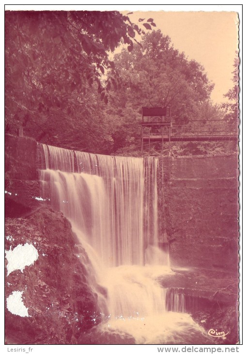 CP - PHOTO - GRESY SUR AIX - LES GORGES DU SIERROZ - LA CASCADE - 1 - CIM - Gresy Sur Aix