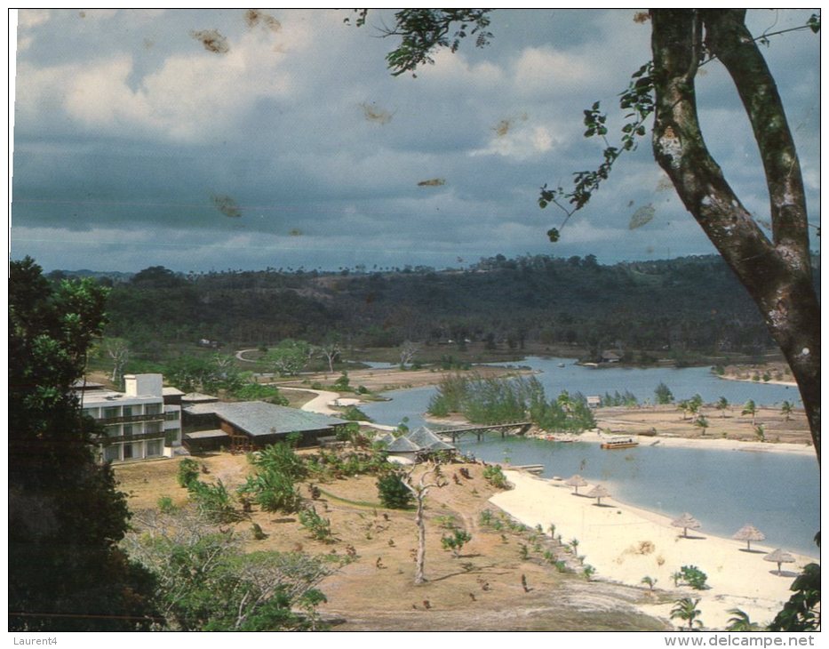 (310) New Hebrides (Vanuatu) - Port Vila (older Postcard) - Vanuatu
