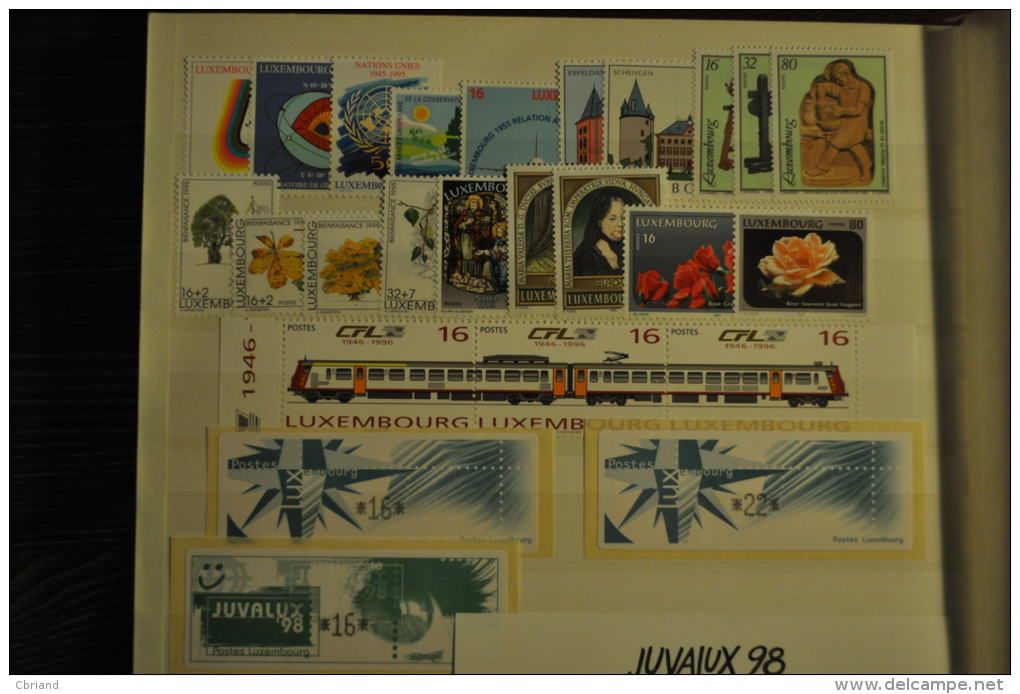 LIQUIDATION!!! Joli Lot De Timbres Neufs **, 4 Photos, Cote Y Et T: 260 Euros. - Sammlungen