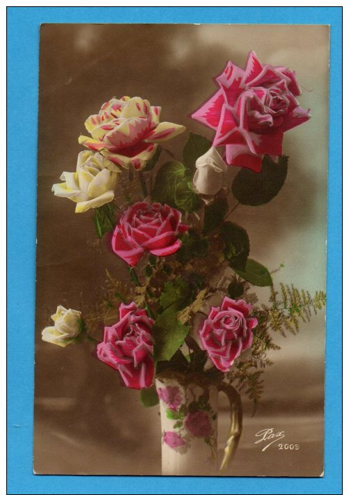 Fleurs  Bouquet De Roses Dans Un Vase - Sonstige & Ohne Zuordnung