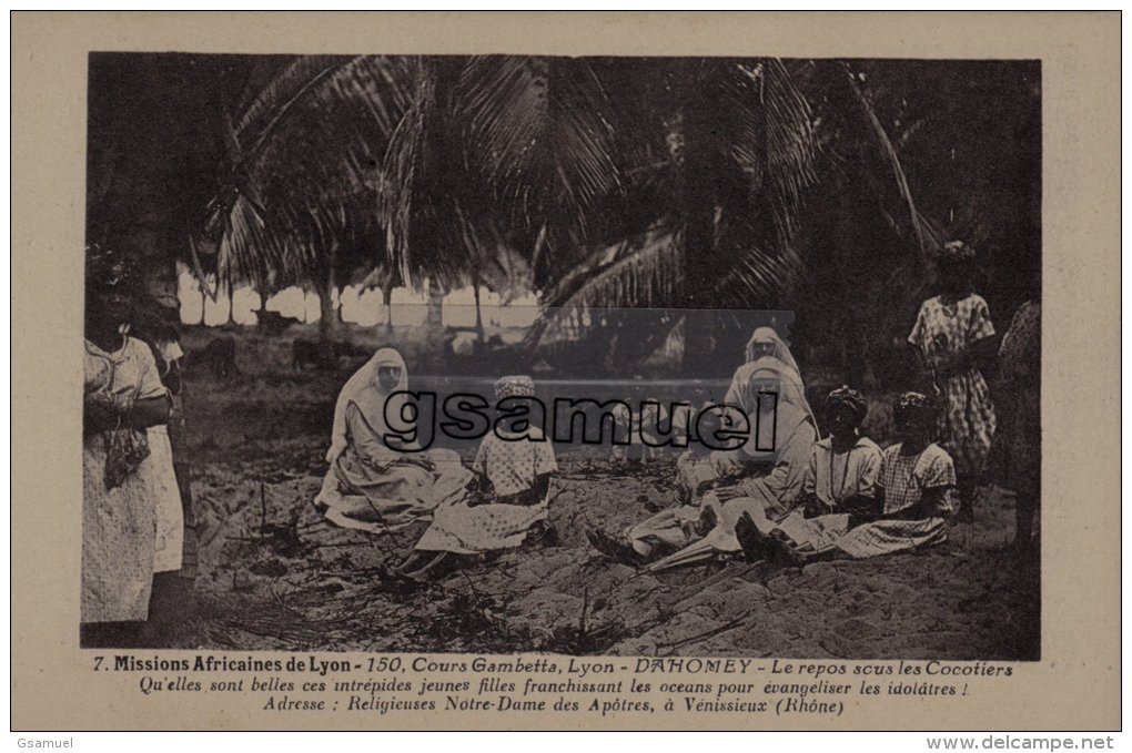 DAHOMEY - Mission Africaines De Lyon - Le Repos Sous Les Cocotiers - Religieuses De Vénissieux (France - Rhône - D-69). - Dahomey