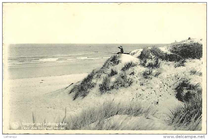 Belgique -ref A288- Coxyde Sur Mer  -surprise Par Le Photographe  -carte Bon Etat   - - Autres & Non Classés