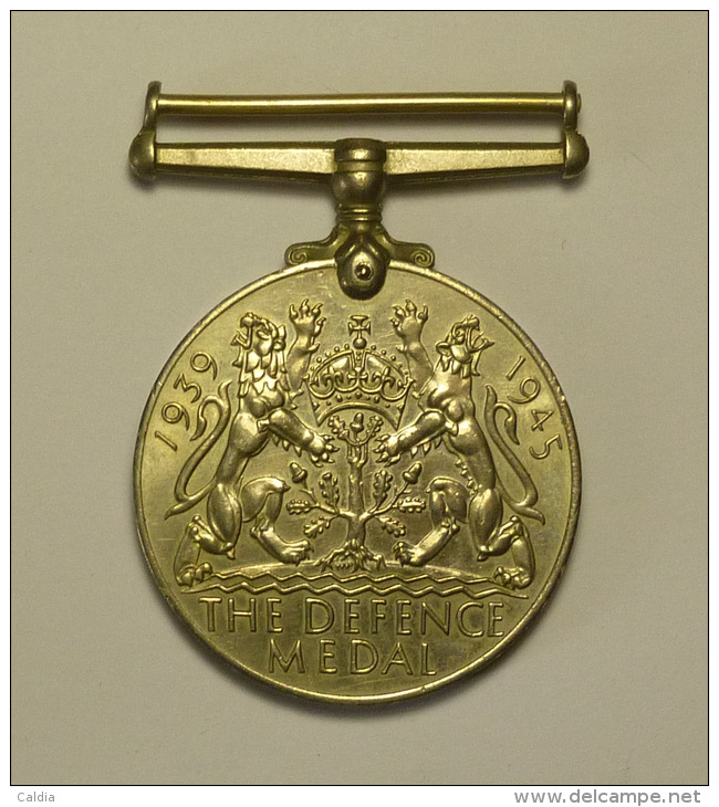 Grande-Bretagne Great Britain Lot Of 4 Medals + Miniatures : ATLANTIC STAR / AFRICA STAR / 1939 - 1945 STAR /  WAR MEDAL - United Kingdom