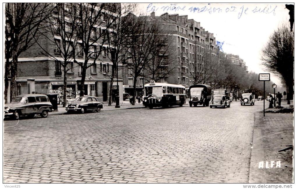 Boulevard Mortier 1950 Soult Davout RIPOLIN Daumesnil AuTOBUS CAR AUTOMOBILE CITROEN RENAULT PEUGOT COMMERCE EPICERIE - District 20