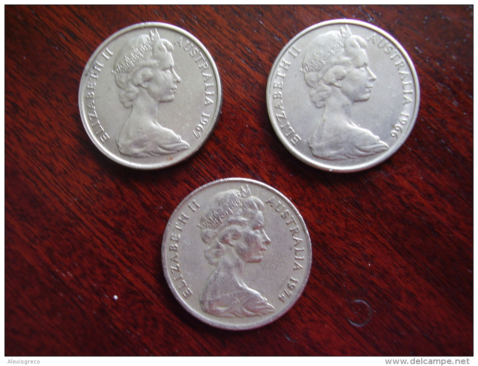 AUSTRALIA 1966-74 THREE USED COINS 20c DIFFERENT YEARS. - 20 Cents