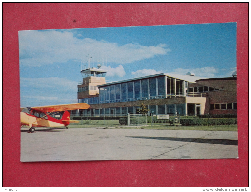 Airport Terminal Building - Indiana > South Bend   Not Mailed   Ref 1021 - South Bend