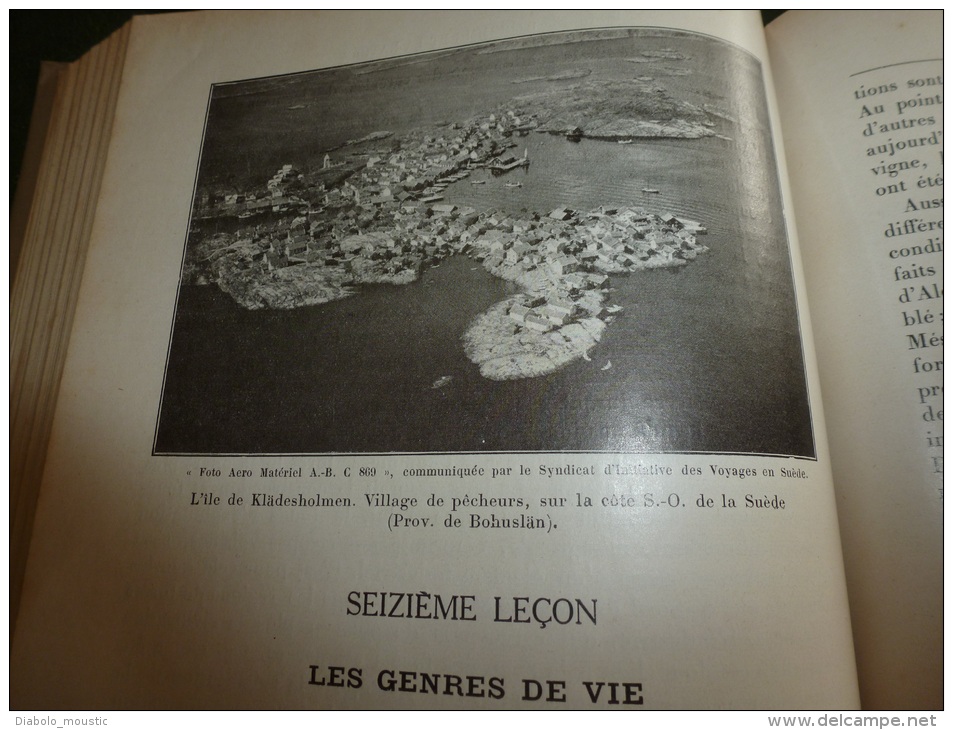 1934 Photographies ,Cartes géo: Bretagne,Ecrins,Espagne,Algérie,Savoie,Nozeroy,Jura,Suede,USA,Suisse. ..Etc.....