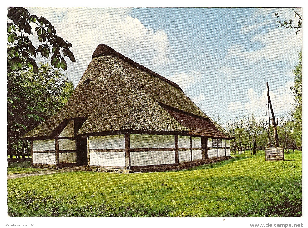 AK Bauernhaus Aus Dem Saterland Mit Vollwalm Im Museumsdorf In Cloppenburg (Kartenschreibdatum 28.12.68) - Cloppenburg