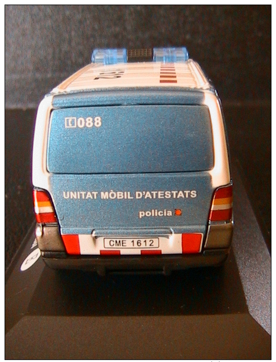 MERCEDES BENZ VITO POLICIA MOSSOS D´ESQUADRA 2004 UNITAT MOBIL D´ATESTATS OLIEX 1/43 - Autres & Non Classés