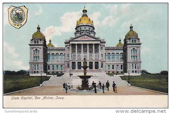 Iowa Des Moines State Capitol - Des Moines