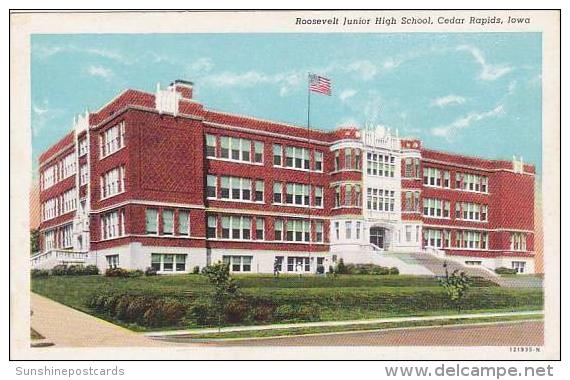 Iowa Cedar Rapids Roosevelt Junior High School - Cedar Rapids
