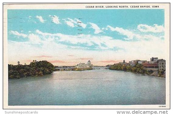 Iowa Cedar Rapids Cedar River Looking North - Cedar Rapids