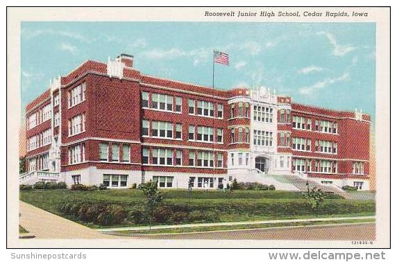 Iowa Cedar Rapids Roosevelt Junior High School - Cedar Rapids