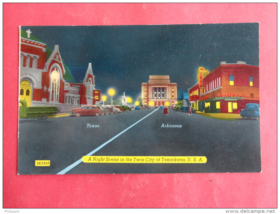 Texarkana,TX/AR--A Night Scene In The Twin City--not Mailed--PJ157 - Andere & Zonder Classificatie