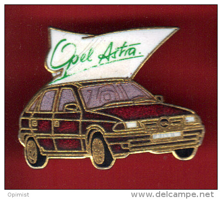 29439-Pin's Opel Astra.signé Démons Et Merveilles - Opel