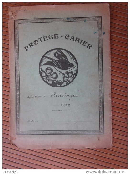 Protège-cahier Illustré De Bel Oiseau Et Des Fleursavec à L'intérieur Des Dessins Des Rosaces Des Roses Voir Les Photos - Schutzumschläge