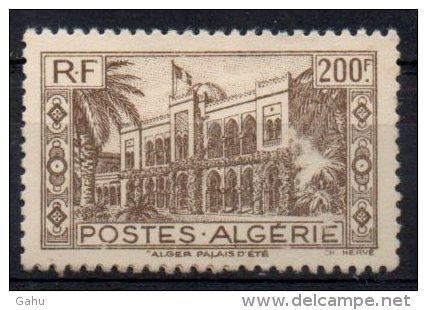 Algerie ; Mth ; 1944 ; N° Y: 204 ; N* " Palais D´été " . ; Cote Y : 5.00 E - Neufs