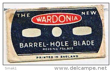 RAZOR BLADE RASIERKLINGE THE NEW WARDONIA BARREL-HOLE BLADE ,PRINTED IN ENGLAND  Nicht Ohne Rasierer Gefüllt - Rasierklingen