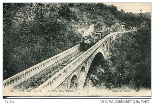 N°32523 -cpa Env De Vichy -le Pont Des Malavaux -train- - Ouvrages D'Art