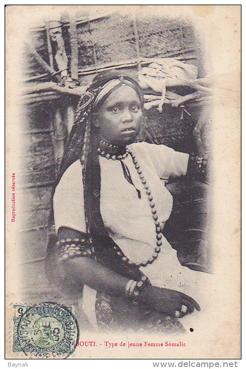 DJ8  --  DJIBOUTI  --  TYPE DE JEUNE FEMME SOMALIS   --  1905 - Dschibuti