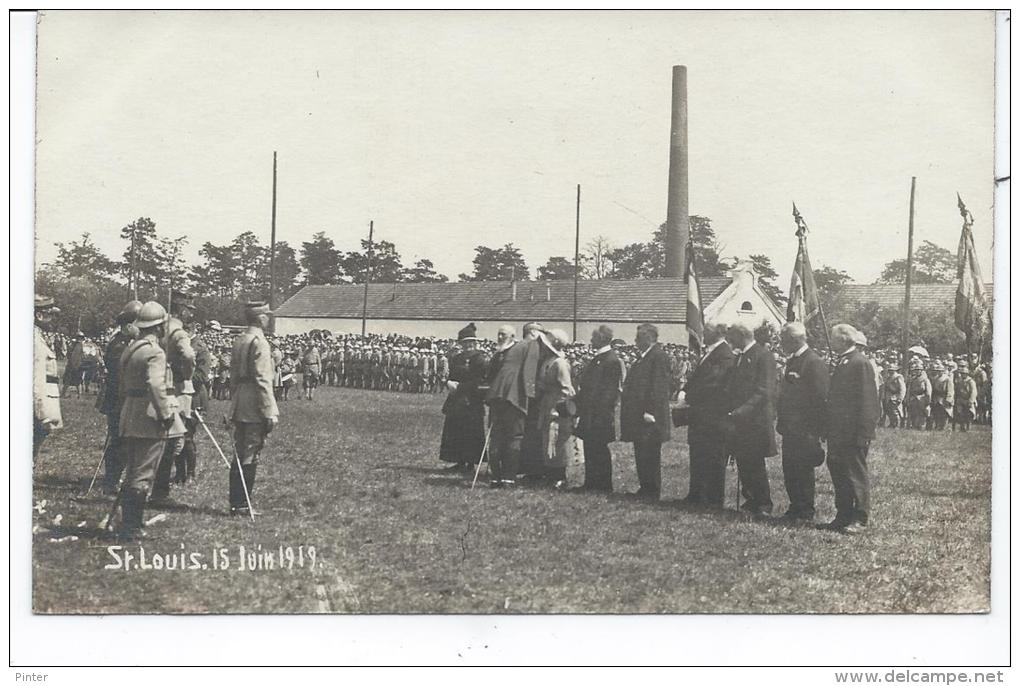 SAINT LOUIS - En Souvenir De La Décoration D'une Famille Alsacienne - 15 Juin 1919 - CARTE PHOTO - Saint Louis