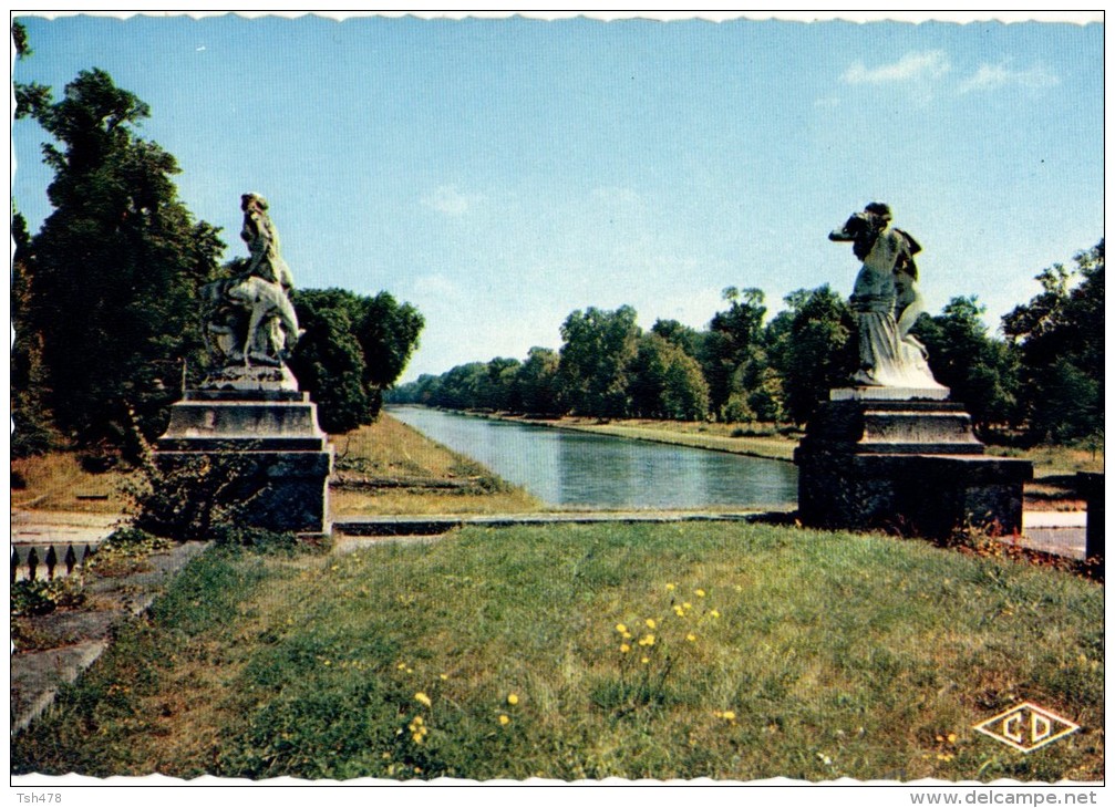 77----FONTAINEBLEAU-- Le Canal Du Porc---voir 2  Scans - Fontainebleau