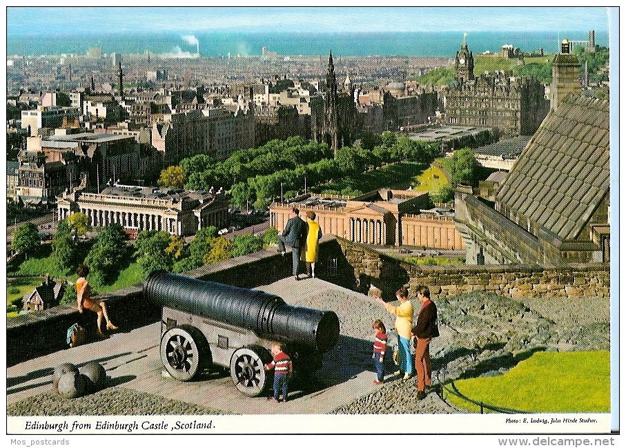 Scotland Postcard - Edinburgh From Edinburgh Castle     LC2125 - Midlothian/ Edinburgh