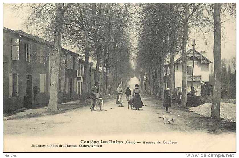 Gers -ref 18- Castera Les Bains - Avenue De Condom   -carte Bon Etat   - - Castera