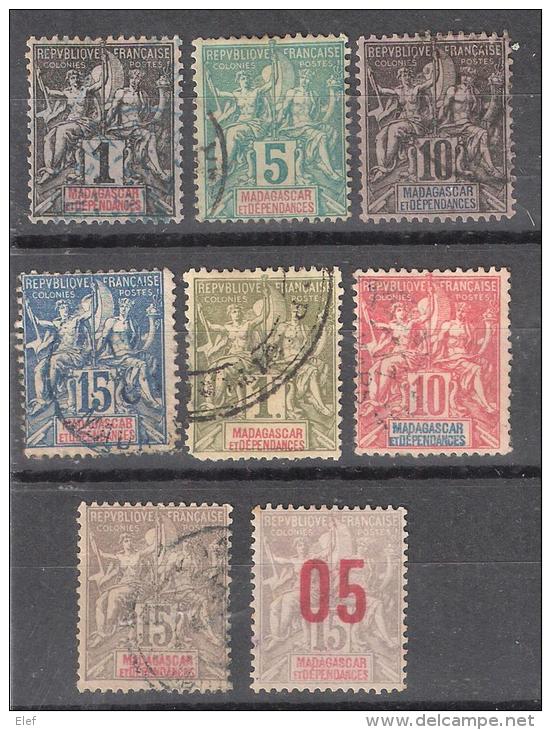 MADAGASCAR, 1896, Type Groupe, Lot De 8 Timbres Obl Différents Dont N° 28,31,32,33,4043,44 & 111, TB, Cote 15 Euros - Oblitérés
