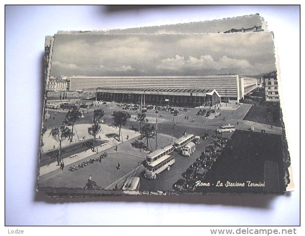 Italië Italy Italia Rome Roma Stazione Termini And Some Old Cars And Busses - Stazione Termini