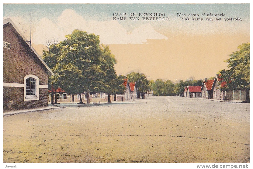 BELG33  --  KAMP VAN BEVERLOO  --DRINKPLAATS, KAMP VAN HET VOETVOLK, BINNENZICHT, ADRIAN HELM,   --  4 X POSTCARD - Leopoldsburg (Camp De Beverloo)