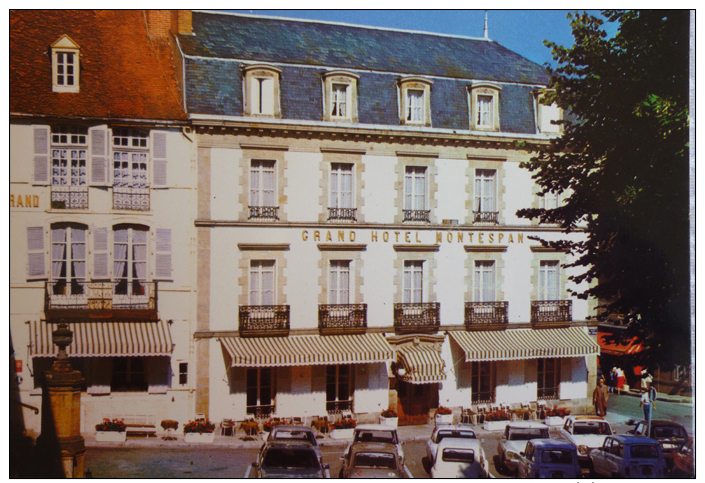 BOURBON L'ARCHAMBAULT - Grand Hôtel MONTESPAN - TALLEYRAND Et Logis SEVIGNE - Les Façades - Cpsm Non écrite Correcte - Bourbon L'Archambault