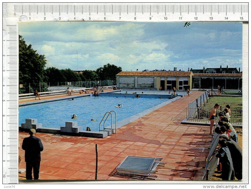 CHAMPTOCEAUX  -  La Piscine - Champtoceaux