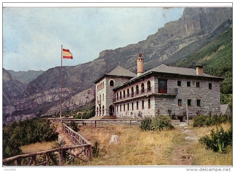 PIRINEOS CENTRALES: Auberge D'Ordesa - Autres & Non Classés