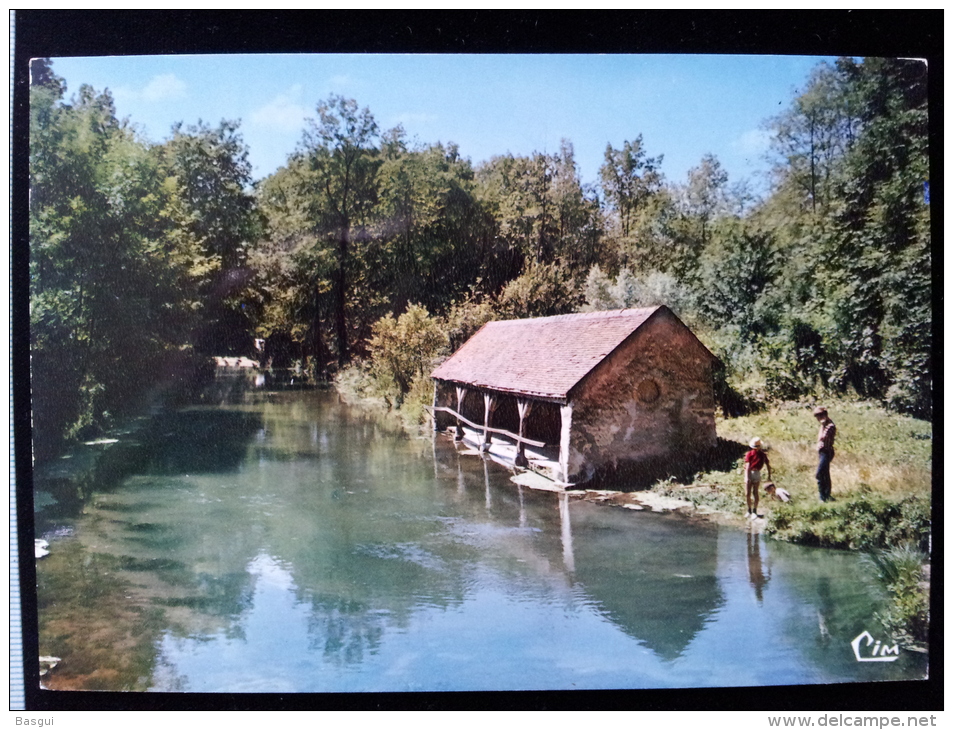 CPM/CPSM D91 Mereville Le Lavoir - Mereville