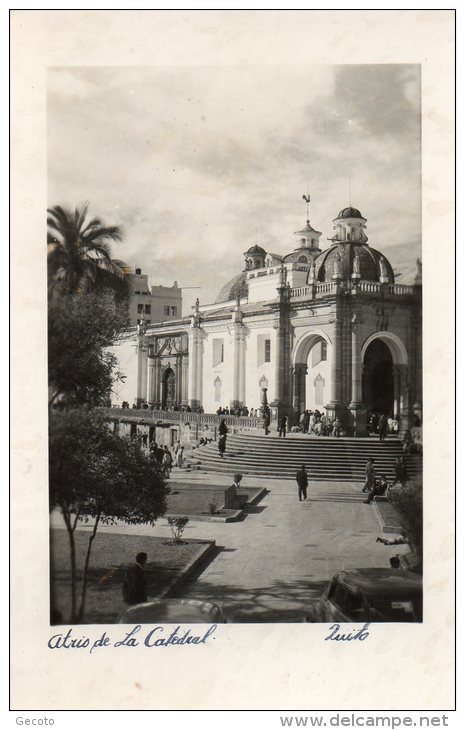 Quito -  La Catedral - Equateur