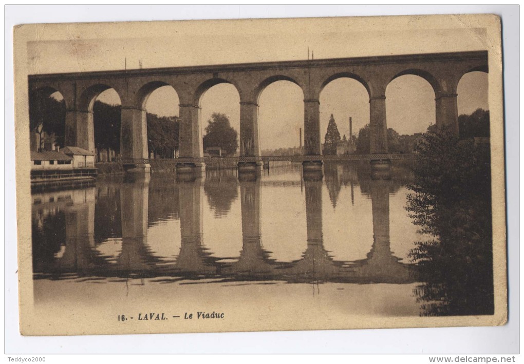 LAVAL  Le Viaduc - Laval