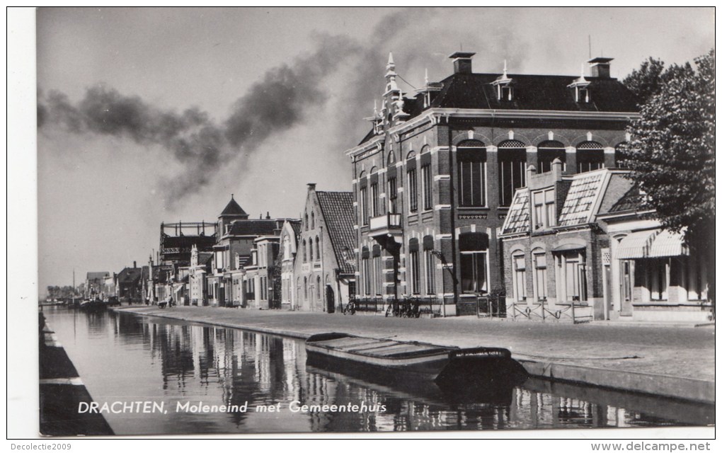 N7800 Drachten Moleneind Met Gemeentehuis    2 Scans - Drachten