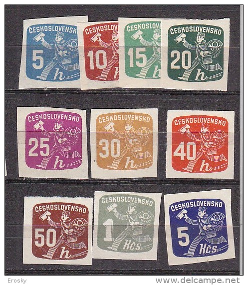 L3743 - TCHECOSLOVAQUIE JOURNAUX Yv N°26/35 (*) - Newspaper Stamps