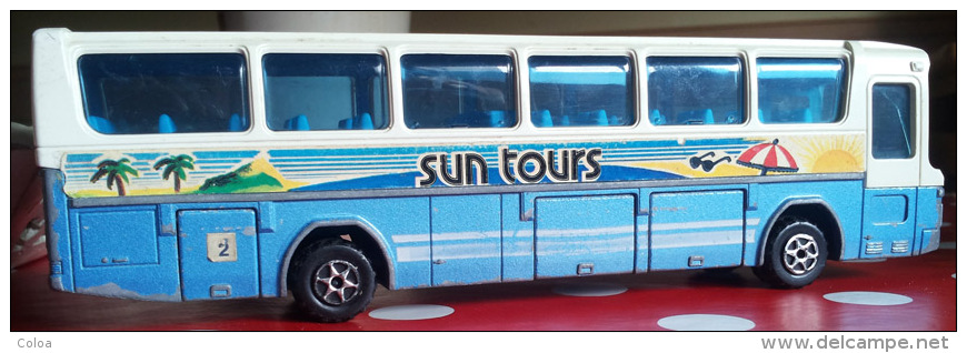 Autobus Mercedes Sun Tour MAJORETTE 1/55 - Camions, Bus Et Construction