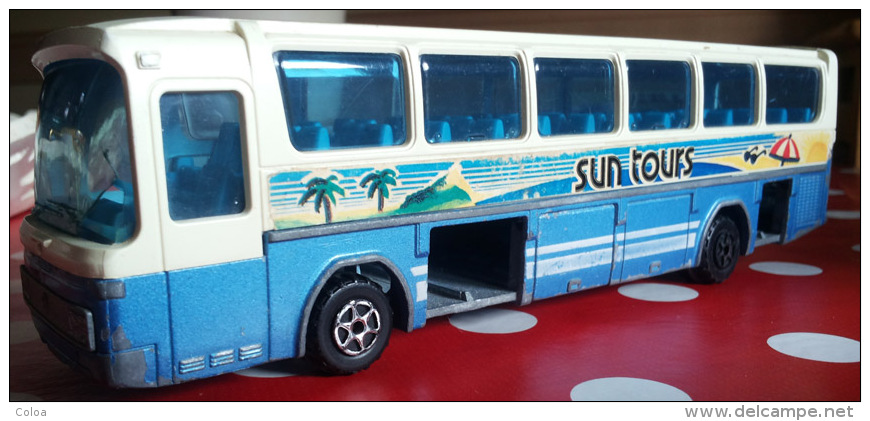 Autobus Mercedes Sun Tour MAJORETTE 1/55 - Camions, Bus Et Construction