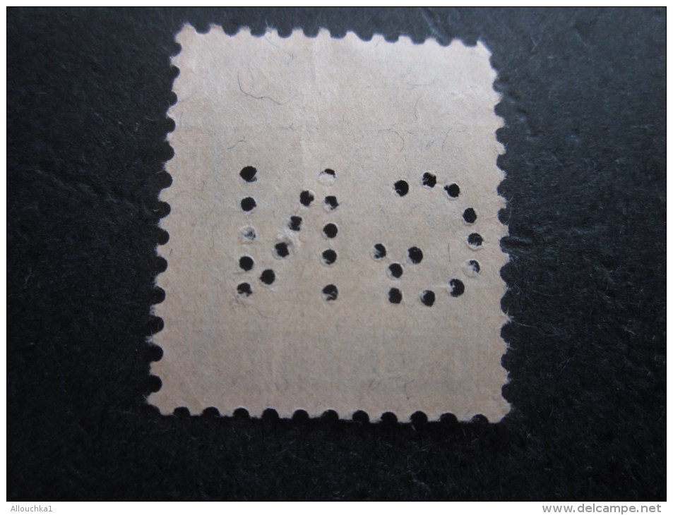 Timbre :  SUISSE HELVETIA  : Perforé Perforés Perfin Perfins Stamp Perforated PERFORE  &gt; GN Trés Bon - Perforadas