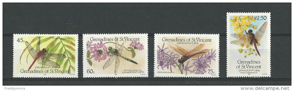 Grenadines Of St Vincent: 479/ 482 **  Libellules - Autres & Non Classés