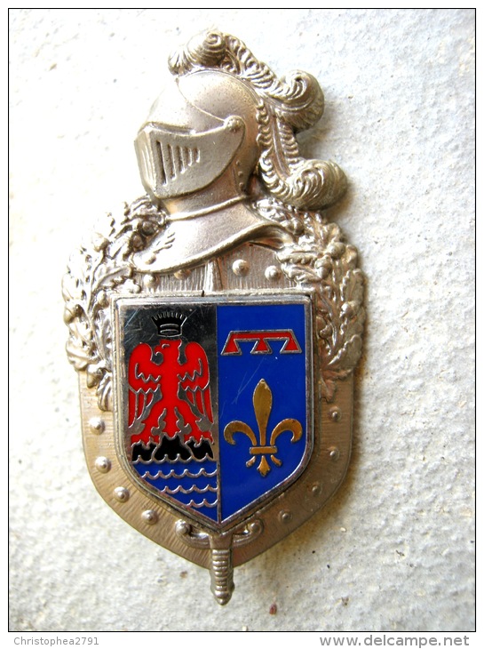 ANCIEN INSIGNE DE LA GENDARMERIE NATIONALE ECU EMAILLE LE CCRG PROVENCE COTE D'AZUR ETAT EXCELLENT - Policia